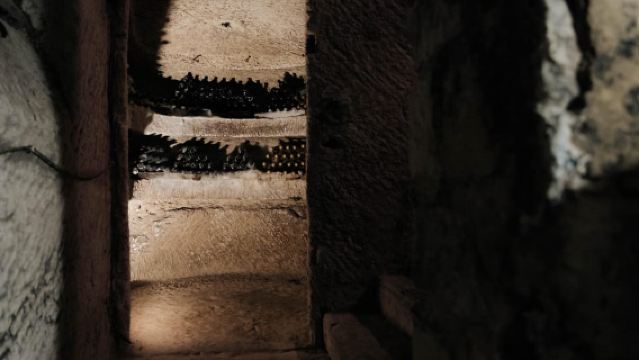 Tour en bicicleta por el paisaje de Monferrato y visita a la bodega secreta Infernot
