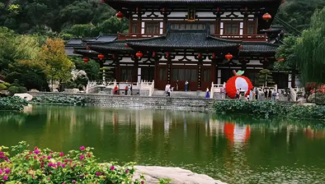 Huaqing Palace + Terracotta Warriors + Song of Everlasting Regret + Chartered Car Tour