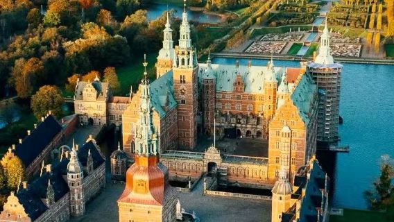 丹麥哥本哈根克倫堡+腓特烈堡+埃斯魯姆湖【中文定制包車】