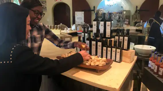 ทัวร์ 1 วัน ชิมไวน์กลุ่มเล็กในเคปทาวน์ ชิมไวน์ที่ไร่องุ่น 4 แห่งในเคปทาวน์