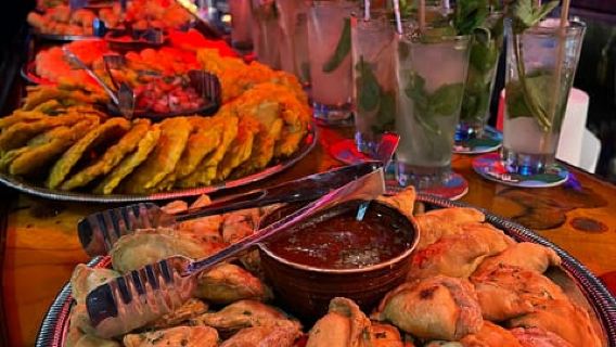 Mango's Miami: Salsa Lessons, Mojitos, Bites & Live Music