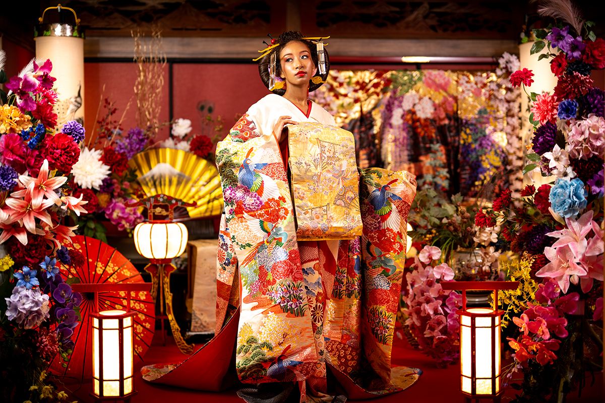 Oiran Studio Eight Colors: Oiran Transformation Costume Experience (Choose One Experience)