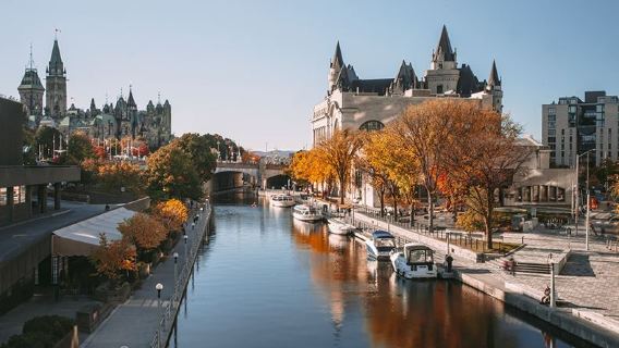 Ottawa City Parliament Hill + Rideau Canal + ByWard Market Day Tour in Canada