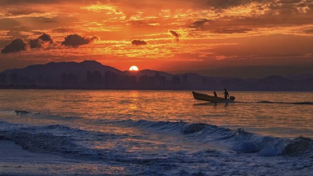 Lawatan sehari sewaan peribadi ke Pulau Sanya Fenjiezhou (Percutian pulau · Aktiviti air pilihan)