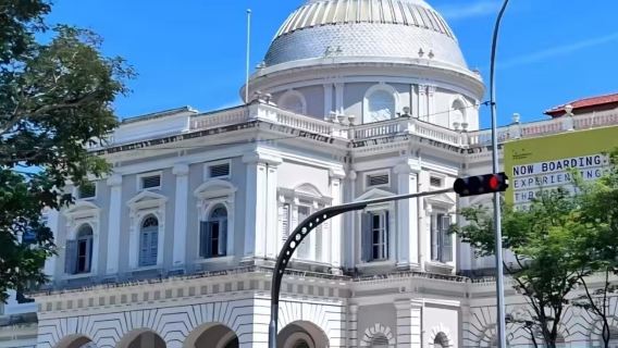 Singapore Art Museum + Science Centre + Nanyang Technological University + National Museum / Research Study Private Charter Day Tour