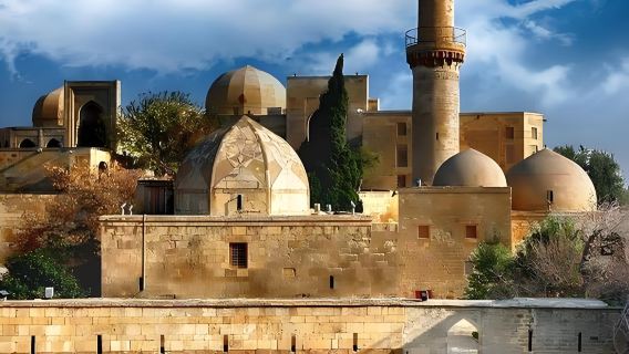 Hướng dẫn viên địa phương tại Baku (có tiếng Trung/Anh) - Thuê xe riêng (tiếng Trung/Anh) - Lịch trình linh hoạt