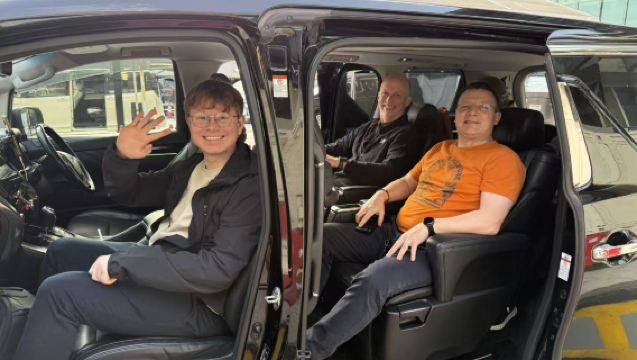 Custom private charter in Guangdong-Hong Kong-Macau Greater Bay Area: Cross-border transfers between Hong Kong, Macau, Guangzhou and Shenzhen with fast customs clearance private charter service