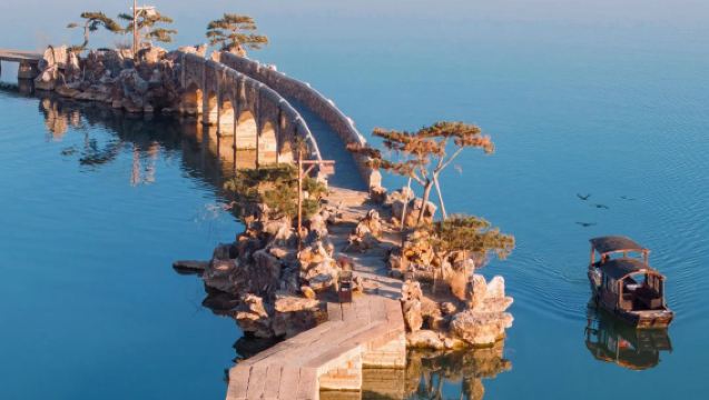 Suzhou andata e ritorno: tour a Yixing Yaohu Town + Foresta di Bambù di Yixing con guida cinese/inglese e noleggio con conducente esclusivo personalizzato nella Città della Ceramica