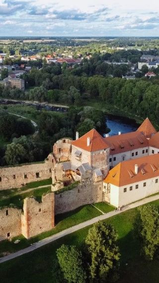 Latvia Riga: Bauskas castle + Rundāle Palace Museum private charter 1-day tour ※ adjustable itinerary