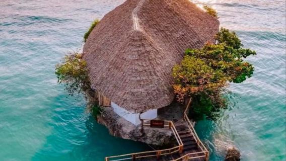 Zanzibar: Jozani forest, Salaam cave and Rock Restaurant