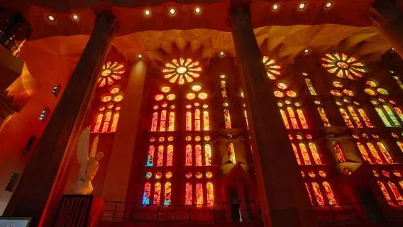 Barcelona: Sagrada Familia Tour with Skip-the-Line Entry Ticket