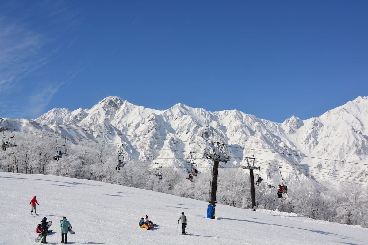 [Más ventajas que comprar en el lugar] Entrada para la estación de esquí Hakuba Goryu & Hakuba 47 (1 día, 2 días, 3 días) + alquiler de equipo