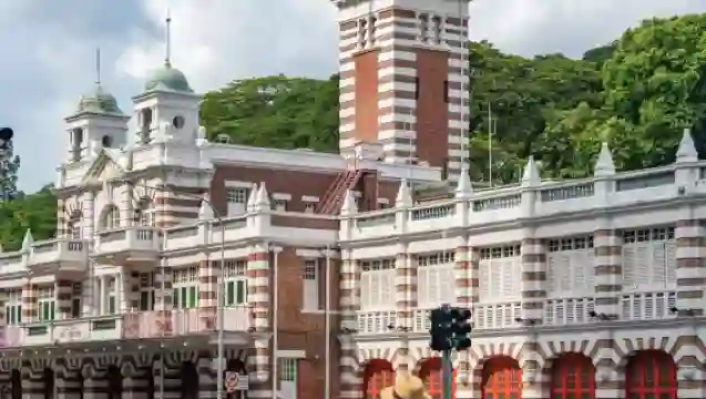 新加坡+魚尾獅公園+甘榜格南+哈芝巷+牛車水+克拉碼頭一日遊