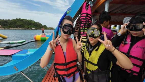 Pattaya: snorkeling a Coral Island, moto d'acqua, banana boat, pranzo
