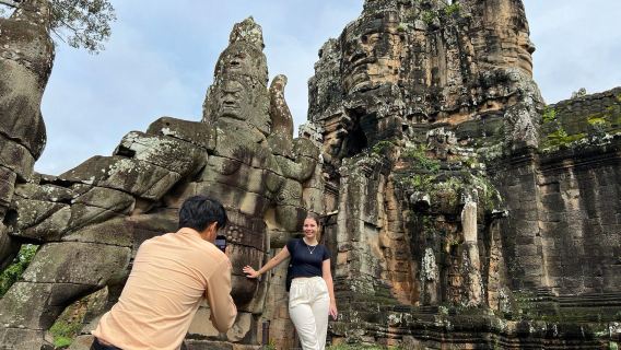 Tour tham quan Angkor Wat nhóm nhỏ và ngắm hoàng hôn với bữa trưa được tính trong gói