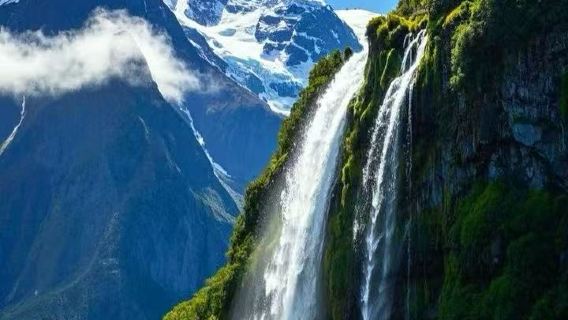 紐西蘭皇后鎮米爾福德峽灣+蒂阿瑙+鏡湖【中文包車+12小時】