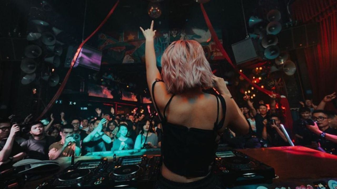 Hanoi Nightlife & Club Tour Hanoi Nightlife