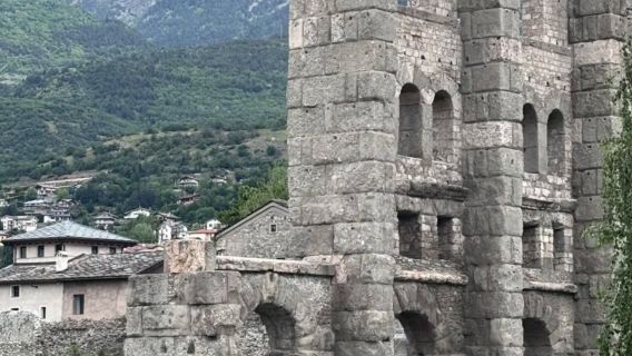 義大利都靈-阿爾卑斯風光-奧斯塔+庫馬耶-包車-精選