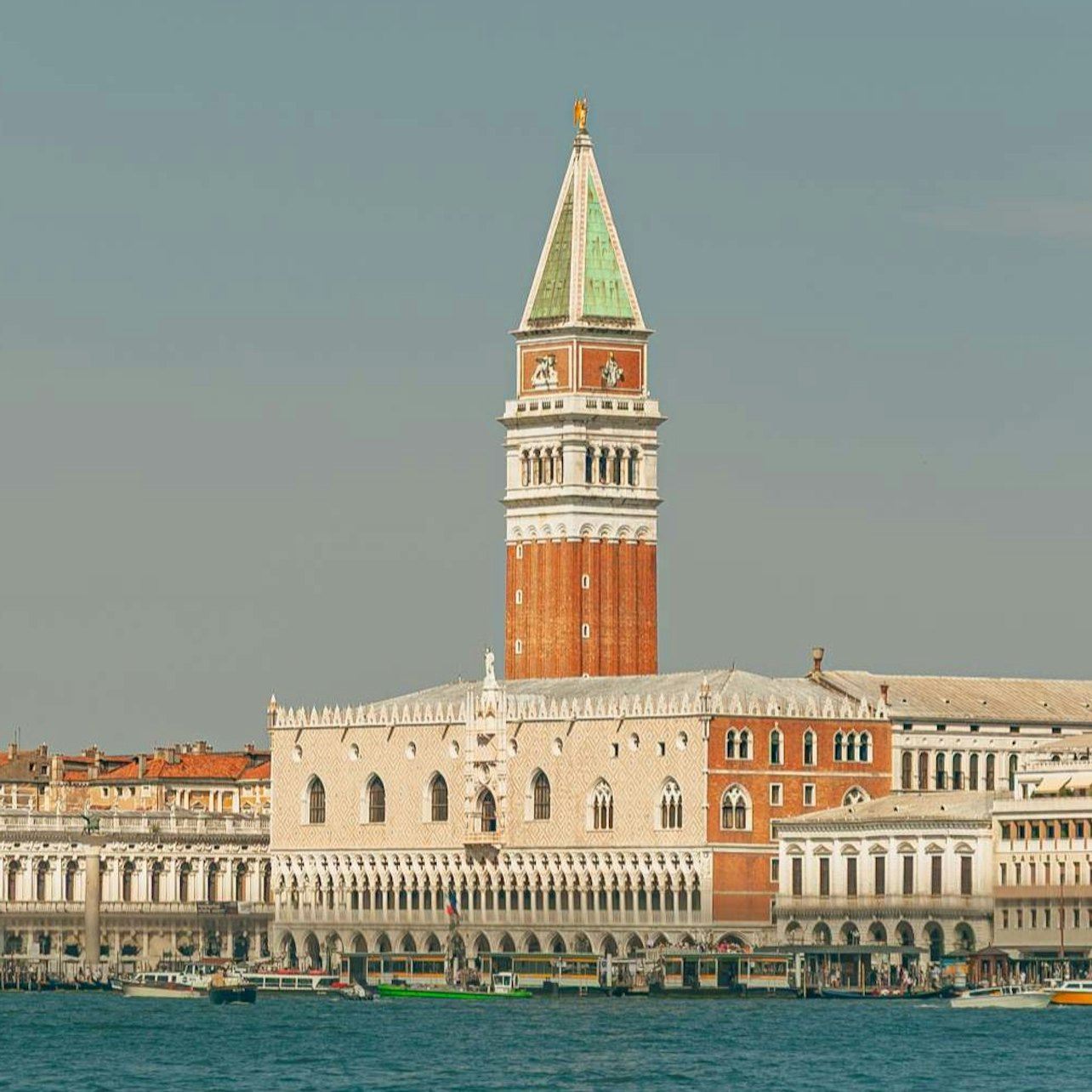 Venezia: giro in barca + bicchiere di Prosecco