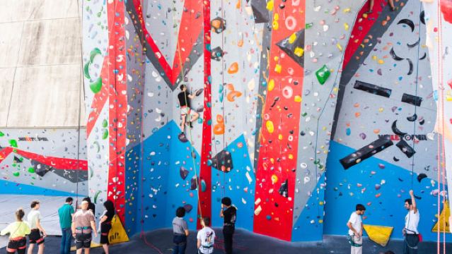 Lisbon: Pengalaman Panjat Tebing Terpandu di Jembatan 25 April