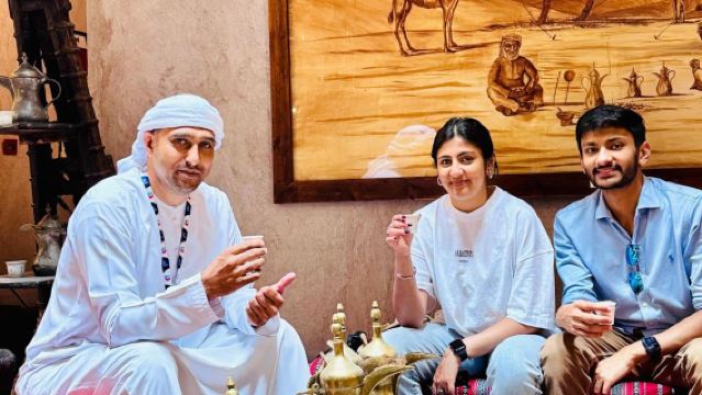 เดินชิมอาหารท้องถิ่น 6 เมนู พร้อมช้อปปิ้งและล่องเรือในย่านเมืองเก่าดูไบ