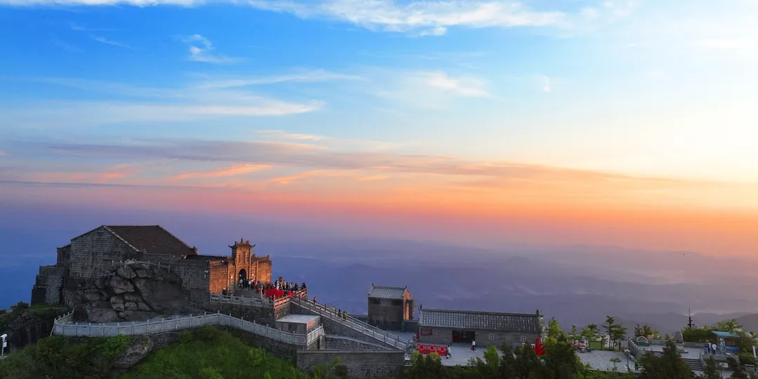 Mount Hengshan Hiking Route Map: The Classic Ascent
