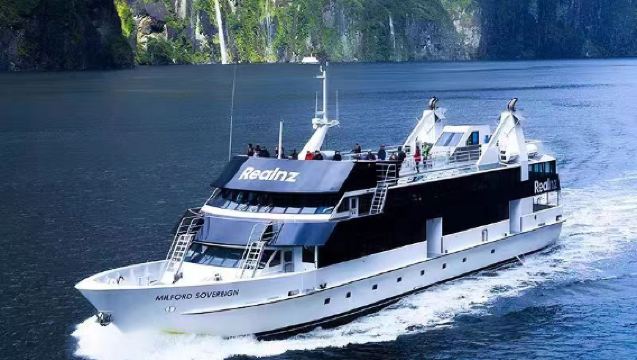 Excursión de un día al fiordo Milford desde Queenstown en Nueva Zelanda [Autobús panorámico de lujo + crucero]
