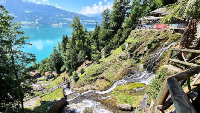 瑞士因特拉肯-圖恩湖-施皮茨-布里恩茨湖【中文包車自由行】