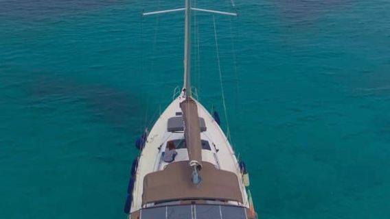Sailing excursions from Palermo to Mondello with an aperitif on board