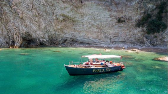 Sarandë: Destinations of North of Saranda Boat Trip