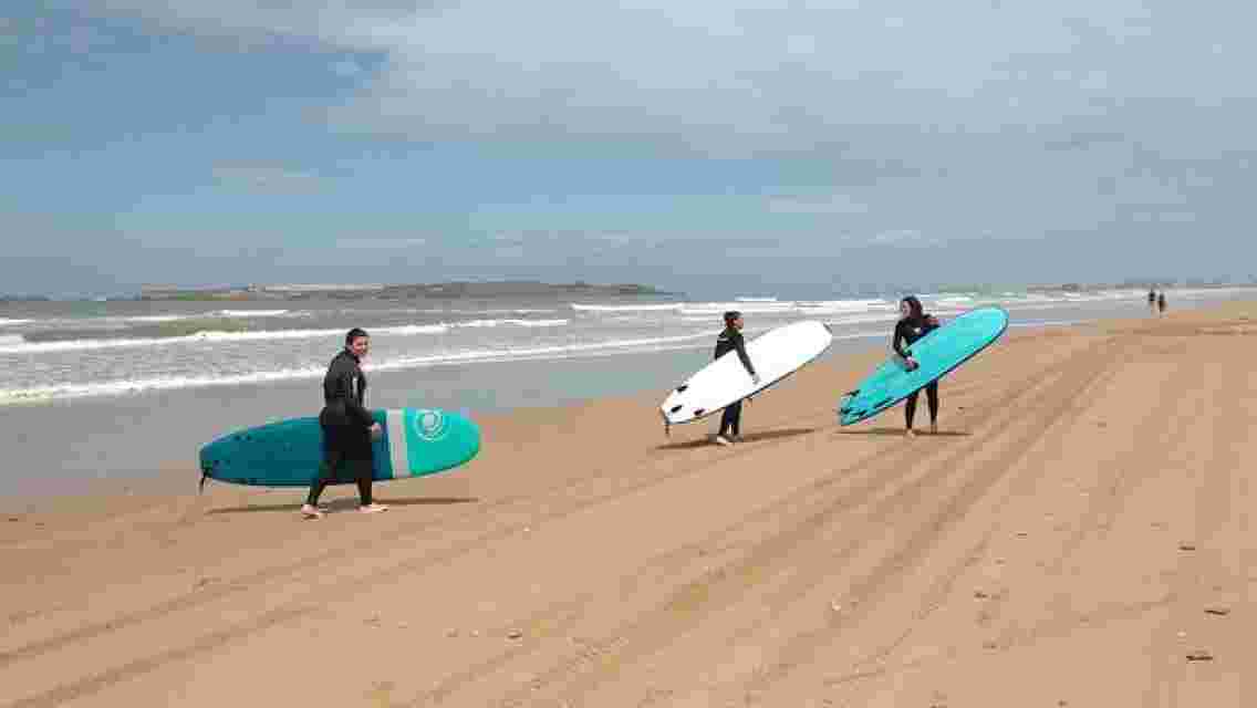 Surf day trip in uncrowded spots