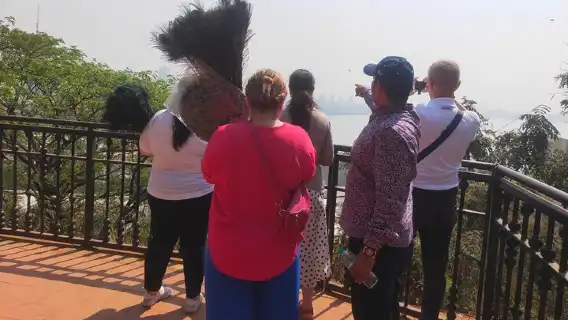 Private Mumbai Sightseeing Tour(Travellers Choice Award Winner)