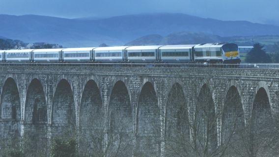 Giant's Causeway: Tour by Coach with Admission to Attractions