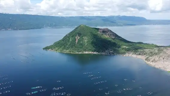 Taal Volcano Experience: Scenic Countryside and Volcano Tour