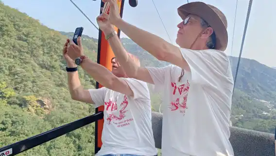 Trip to Mutianyu Great Wall by ZANBUS 08:00/09:00/10:00 Departure,15:00/16:00/17:00 Return