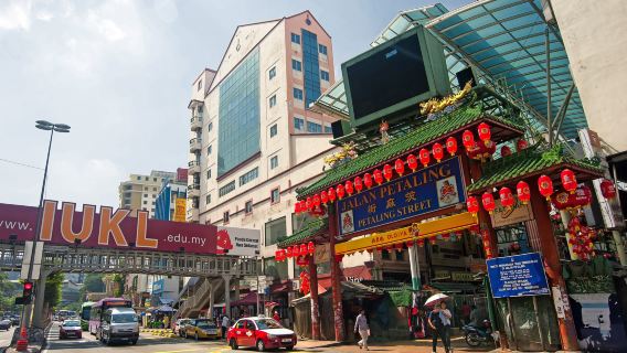 Local Evening Food Exploration Tour in Kuala Lumpur 