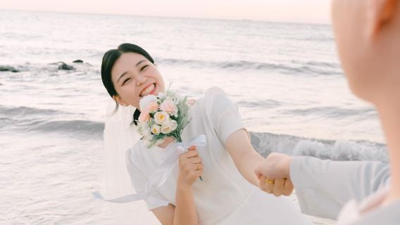 西安旅行写真【ウェディングフォトマイクロムービー航空写真/ウェディングフォト/メイクと衣料品&アクセサリー/カスタマイズチャーター車ガイド】