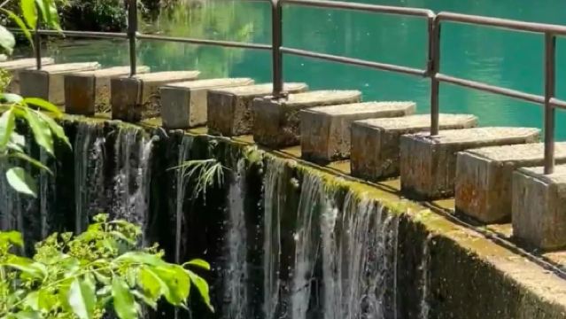 Tour di un giorno a Tonglu: Fiume Fuchun, Parco Forestale di Daqi Mountain e Antica Città di Longmen - Servizio disponibile in cinese e inglese