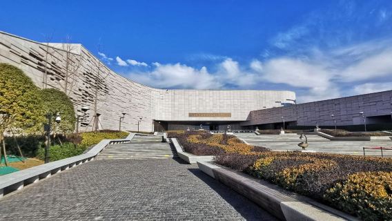 Nanchang, Jiangxi|guide | translate |Local guide| Business translation/exhibition translation/attractions/ guide of attraction