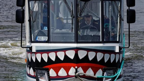 Gothenburg: Land & Water Amphibious Bus Sightseeing Tour