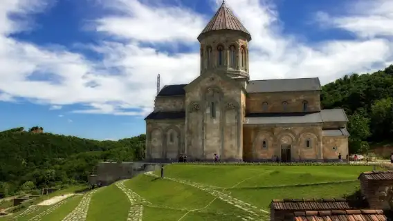 ทบิลิซี: ภูมิภาคคาเคติ ทัวร์ซิกนากีพร้อมชิมไวน์ 9 ชนิด