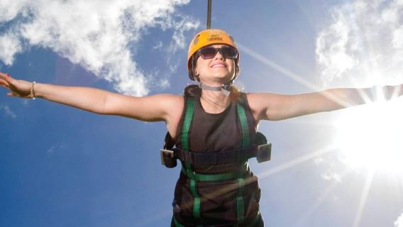 Toro Verde: Đường trượt Zipline + Quái vật với phương tiện di chuyển