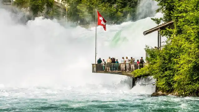 From Zurich: Rhine Falls Coach Tour with Entry Tickets