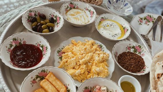 Dubai Arabian Tea House Restaurant & Cafe servizio di prenotazione ristorante popolare