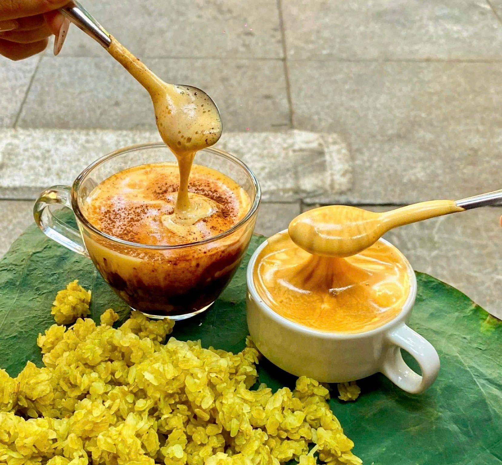 (HOT) Hanoi Guided Street Food and Train Street Tour with Local