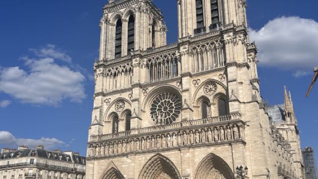 法國巴黎包車景點遊：羅浮宮+巴黎聖母院+艾菲爾鐵塔 可定制行程