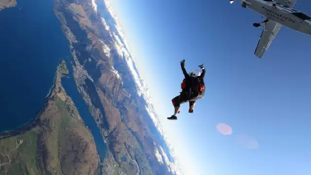 Skydiving Experience in Queenstown, New Zealand|Premium service with Chinese customer support