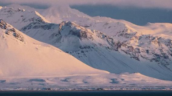 冰島雷克雅未克黃金圈+冰河湖+黑沙灘【私家包車+免費定制】