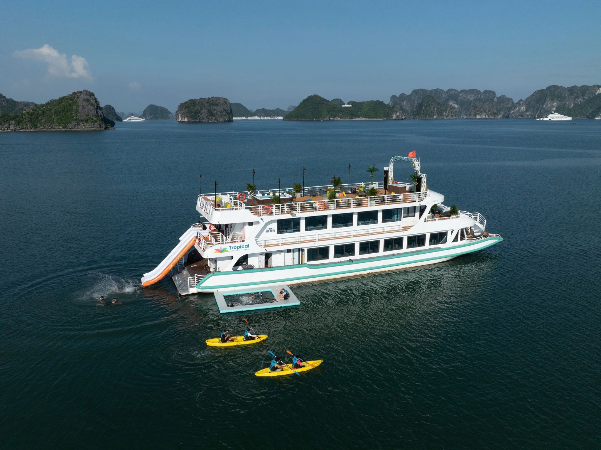 Lan Ha Bay & Cat Ba Day Cruise – A Peaceful Tropical Nature Escape by Tropical Cruise