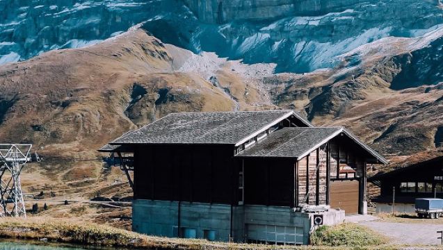 Lawatan sewa peribadi sehari dari Zurich, Switzerland ke Gunung Rigi, Bandar Lama Lucerne dan kembali ke Zurich